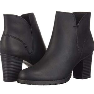 Clarks Verona Trish Leather Black Bootie size 9.5